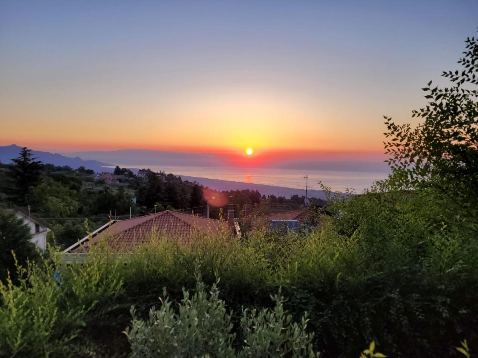 Etna Sunshine Rent Rooms Puntalazzo Exteriör bild