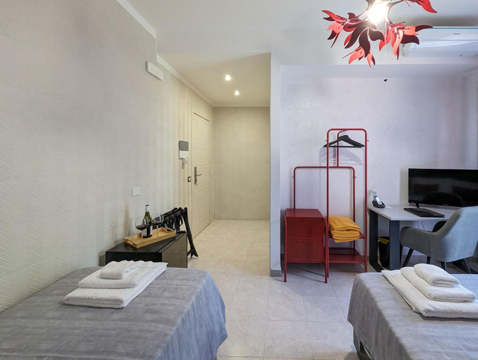 Etna Sunshine Rent Rooms Puntalazzo Exteriör bild