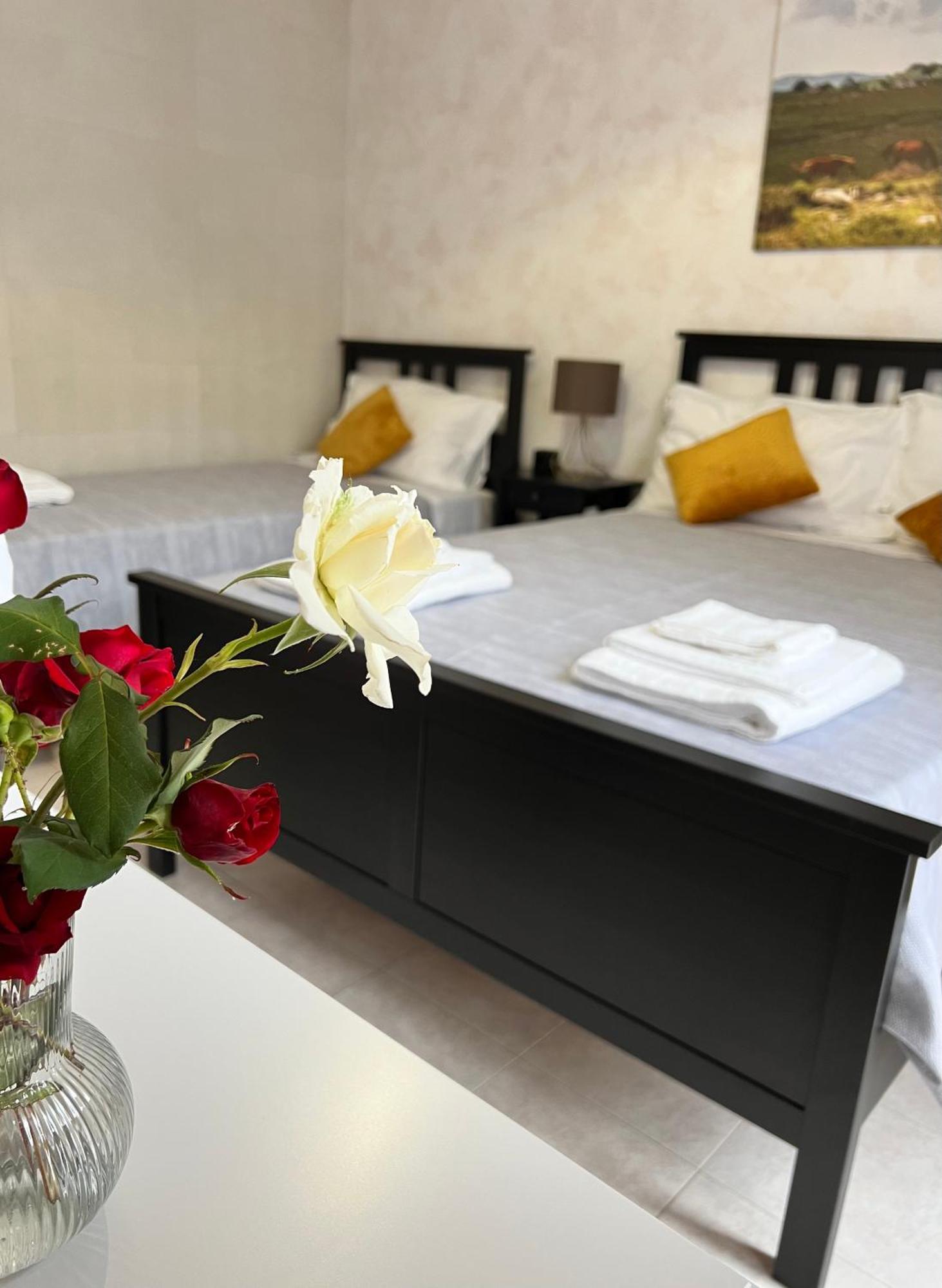 Etna Sunshine Rent Rooms Puntalazzo Exteriör bild