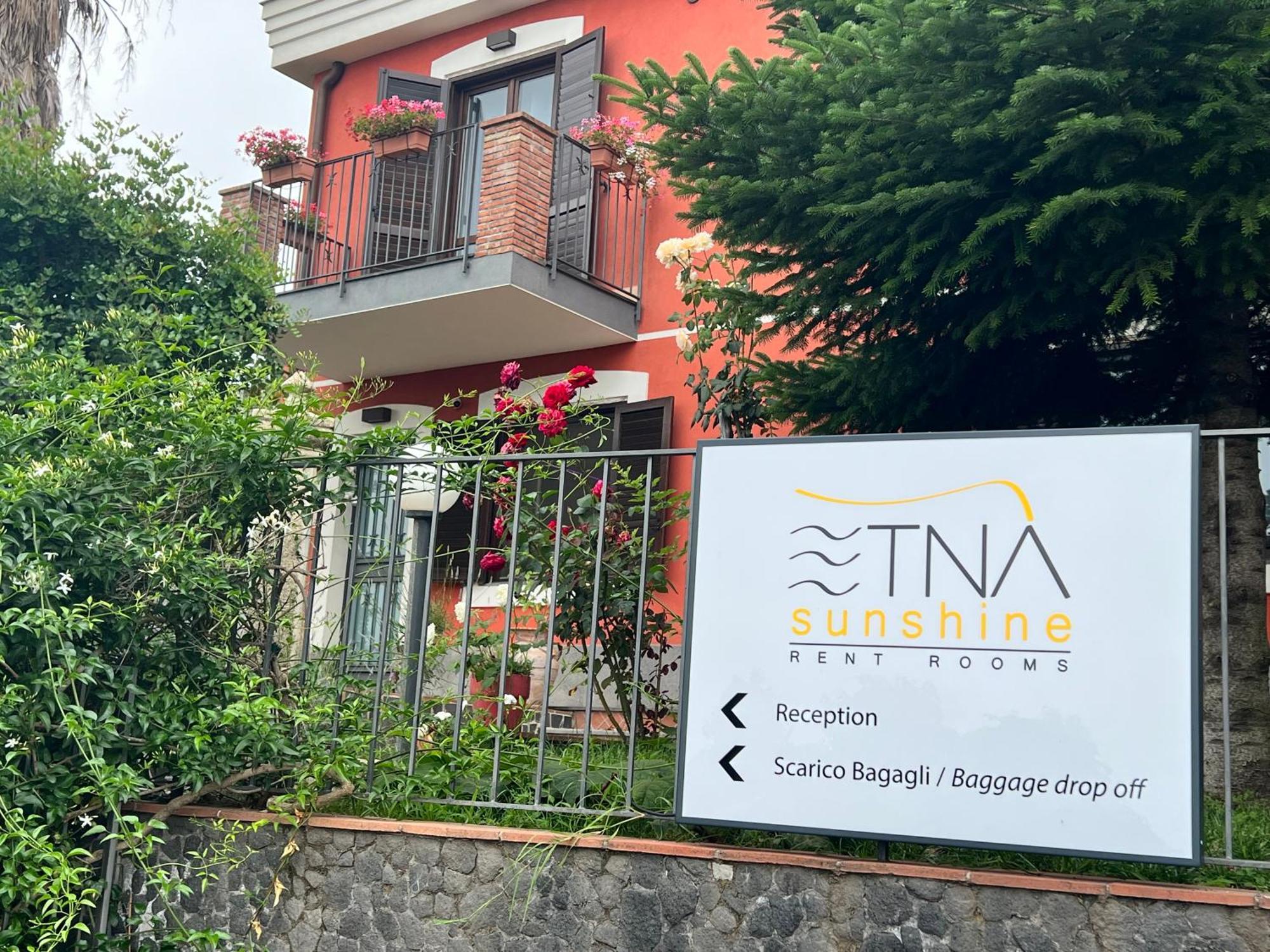 Etna Sunshine Rent Rooms Puntalazzo Exteriör bild